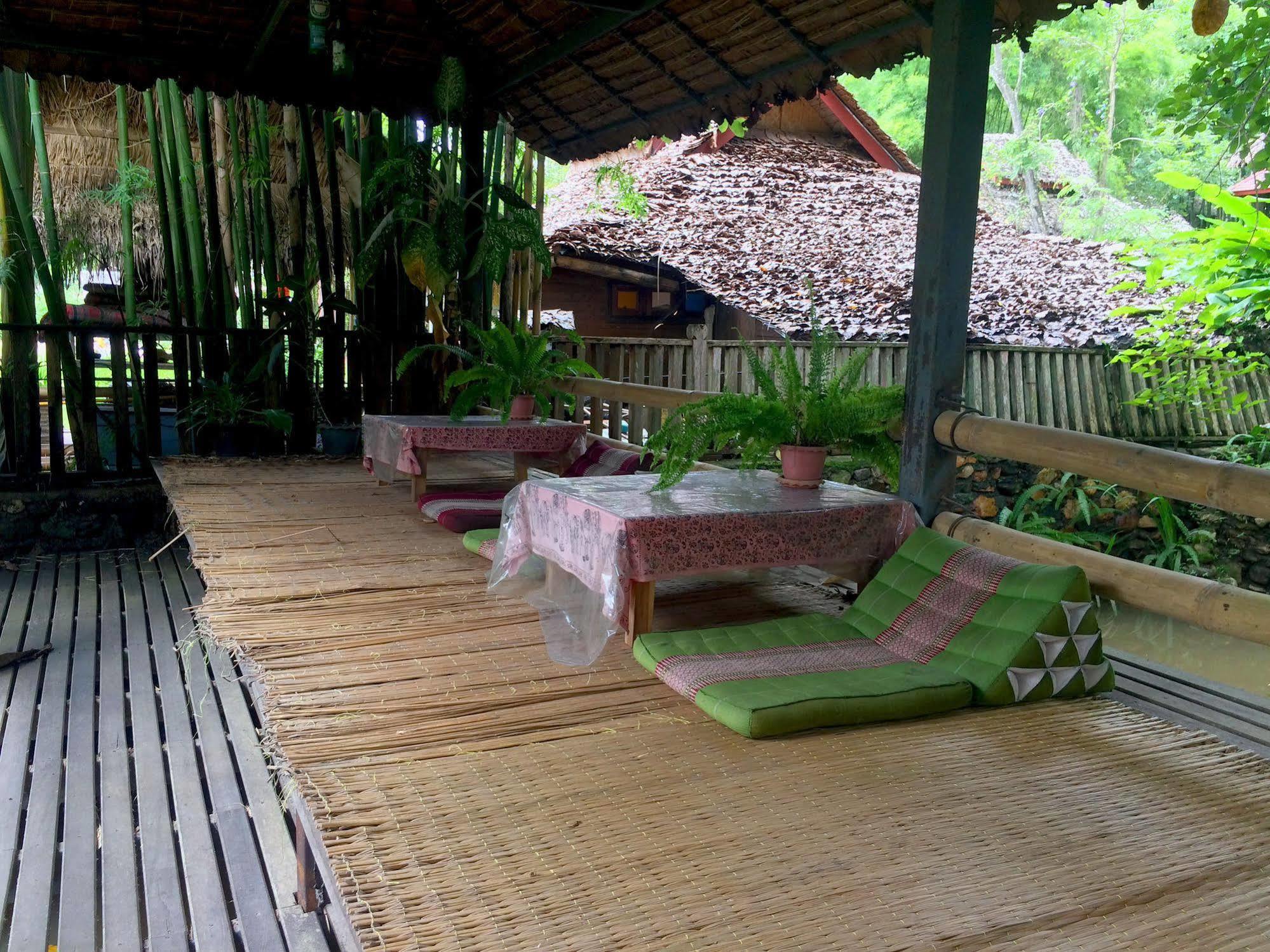Misty View Guesthouse Pai Esterno foto
